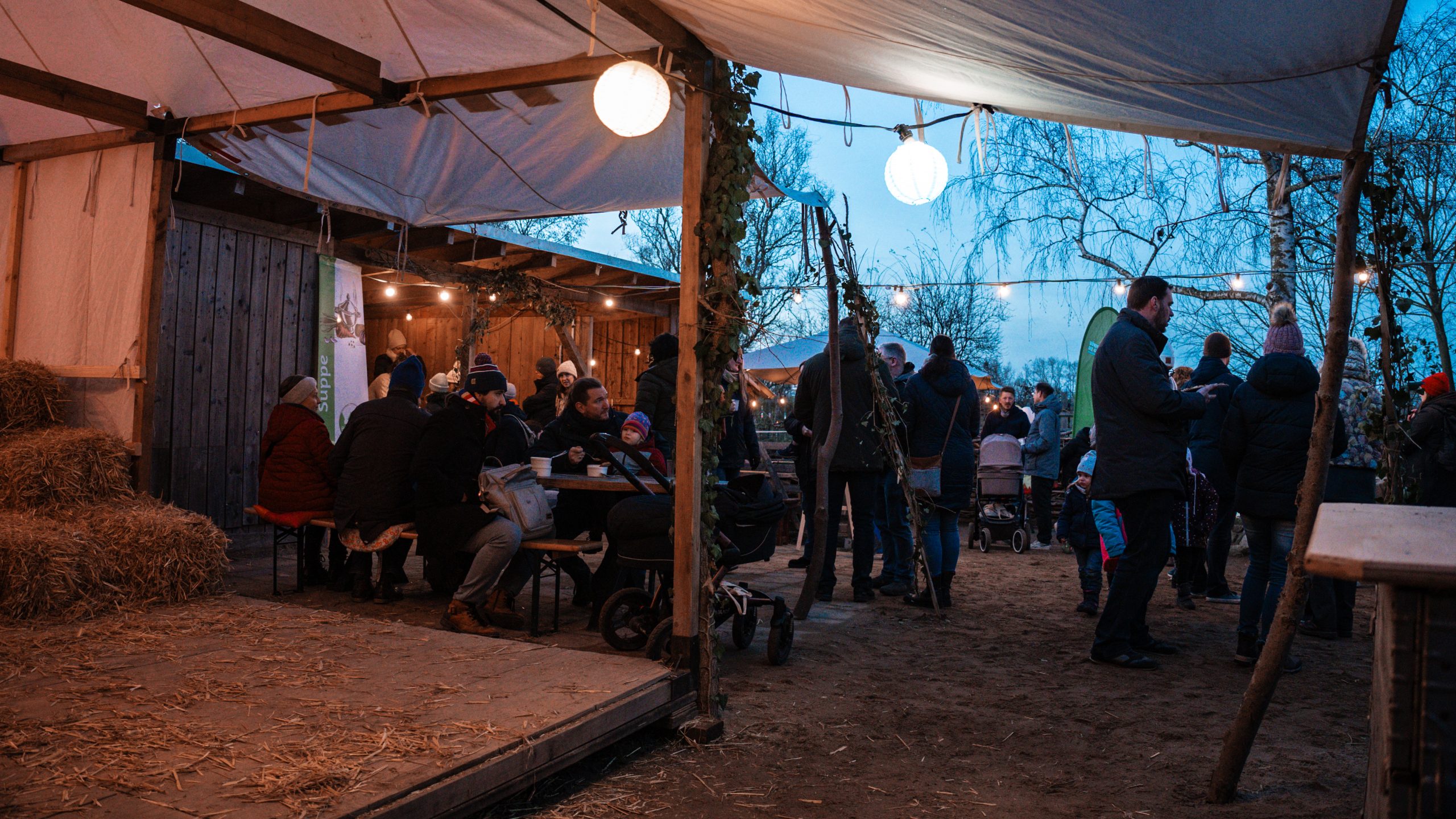 Adventsmarkt bei Buller und Bü